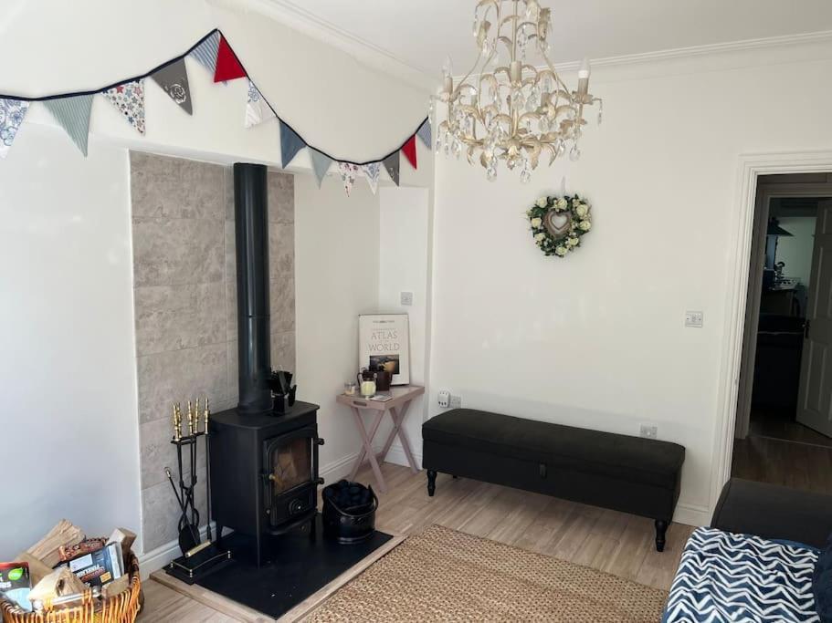 Lilly'S Cottage, Filey, Sleeps 8 Eksteriør billede