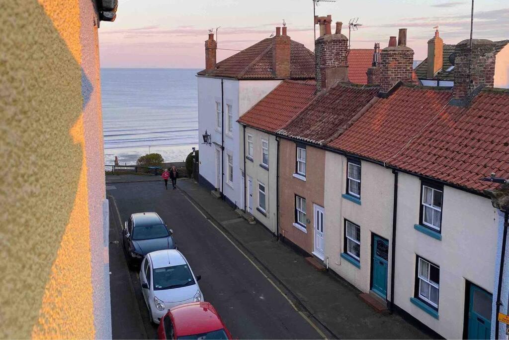 Lilly'S Cottage, Filey, Sleeps 8 Eksteriør billede